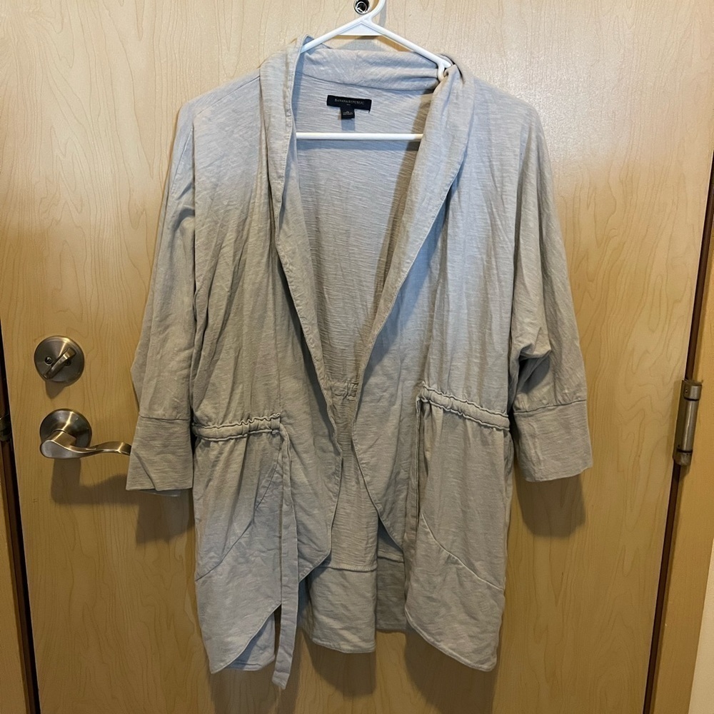 Banana republic cardigan - Picture 2 of 4